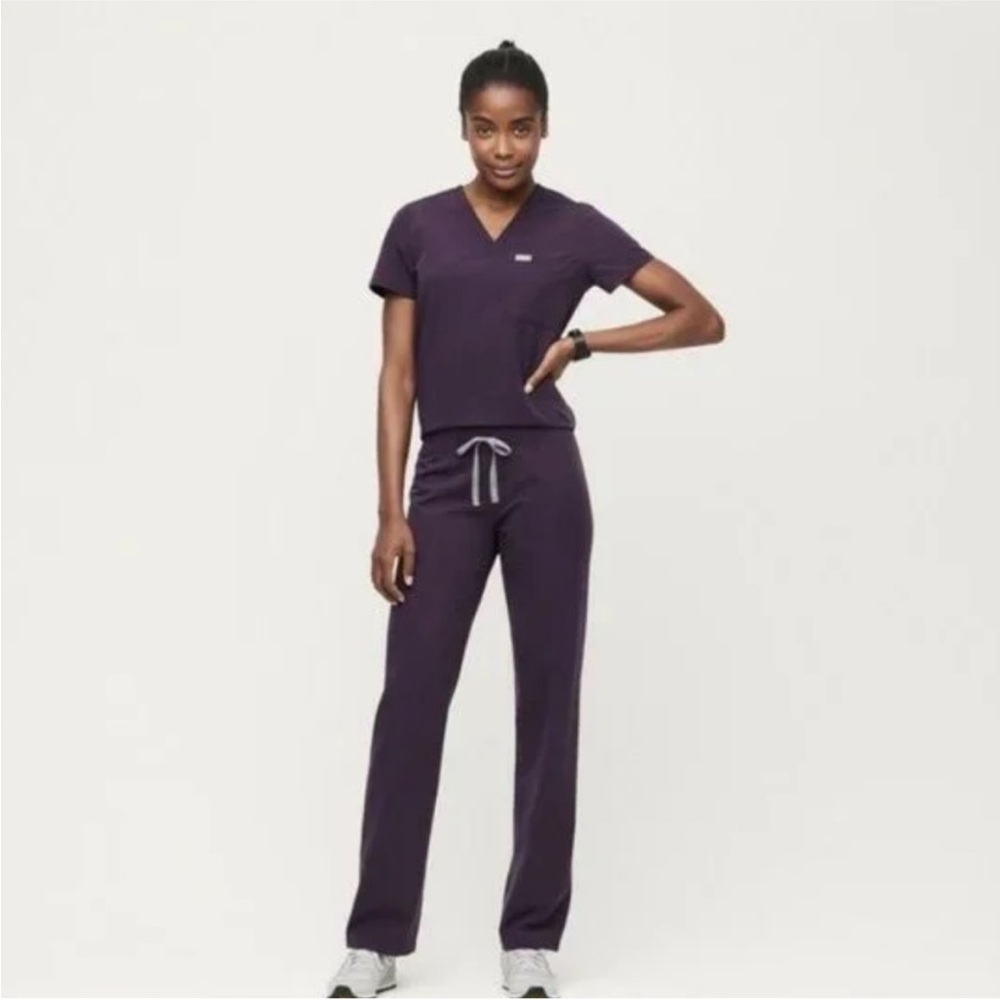 Figs Purple Shadow TOP M AND BOTTOM S